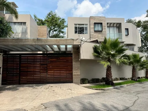 Casa En Venta En Lomas De Tecamachalco