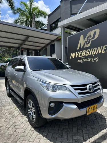 Toyota Fortuner 2.7 SW4