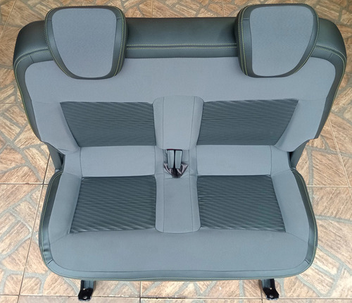 Banco Gm Chevrolet Spin 6 E 7 Lugar Terceira Fileira Comple Consulte 11 969722140 (Usado)