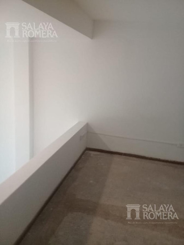 Imagen 4 de 19 de Local - Olivos - Galeria Comercial - Frente Estacion Olivos