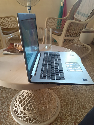 Imagen 3 de 3 de Lenovo Ideapad 330. 15.6 Pulgadas