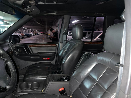 Jeep Grand Cherokee 5.2 Limited 4x4 V8 16v Gasolina 4p Aut