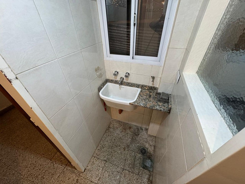 Venta Depto. 4 Amb C/dependencia. Belgrano.84 M2.
