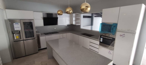 Imagen 3 de 11 de En Venta Casa- Quinta Urbanización La Viña. Código 128793
