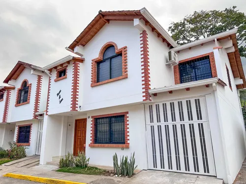 Casa En Venta Pueblo Nuevo Gp