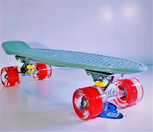 Imagen 2 de 9 de Penny Skate Patineta Ufo 22 Pulgadas Niños Jóvenes Full Led
