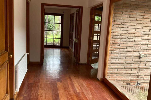Amplia Casa En Huechuraba Remodelada (99787)