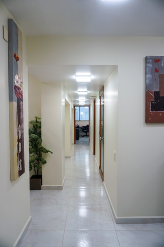 Oficinas Privadas Polanco, Cdmx. Todos Los Servicios Incluidos. Sin Aval. Estacionamiento Disponible Con Costo Mensual