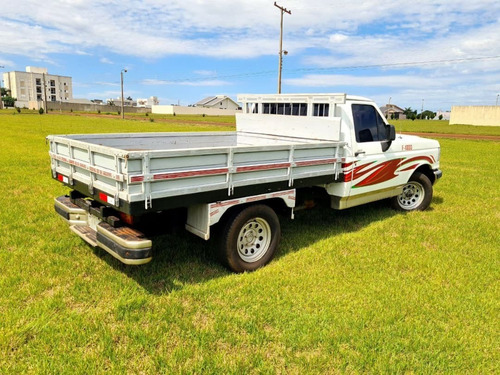 Imagen 4 de 9 de Ford F1000 Mec