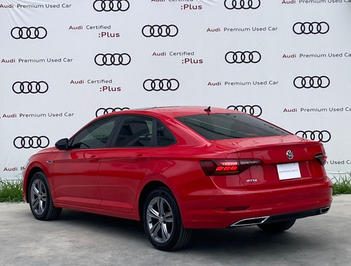 Imagen 2 de 12 de Volkswagen Jetta R Line 2019