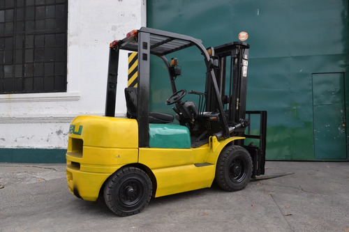 Autoelevador Komatzu Modelo: Fd 257-16d Año: 2008