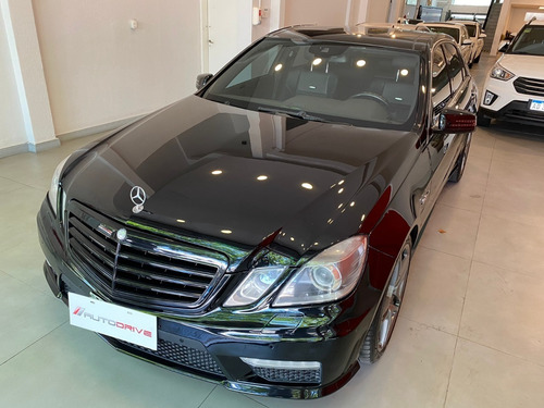 Imagen 2 de 25 de Mercedes Benz E 63 Amg 2011