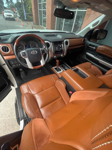 Imagen 7 de 10 de Toyota Tundra 1794