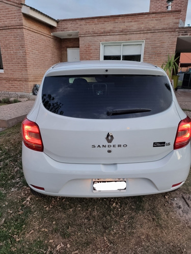 Imagen 6 de 11 de Renault Sandero 2015 1.6 Dynamique 90cv Abs