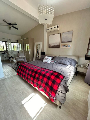 Josefina Toledo: Hermosa Casa En Venta En Guataparo Country Club, 980m², Pisos En Mármol, Pozo Y Planta, Caney, Parrillera, Bellas Áreas Verdes, Alta Seguridad, 219257
