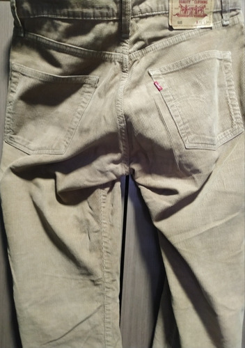 Pantalón Levis De Pana Para Hombre En Buen Estado W32 L34 (Usado)