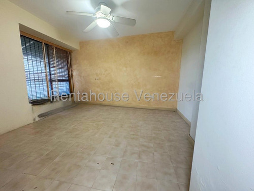Apartamento En Venta - Mls #25-21860