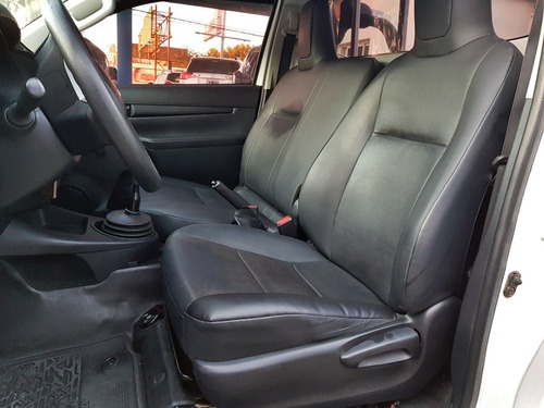 Imagen 7 de 15 de Toyota Hilux Dx Cabina Simple 4x2