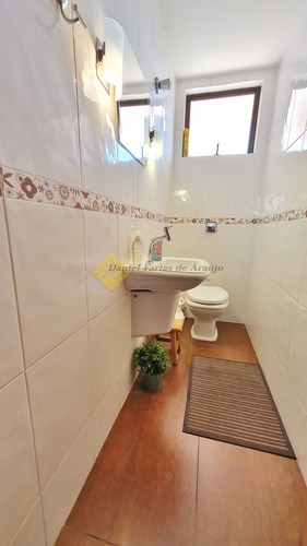 Imagem 10 de 30 de Casa Com 5 Dormitórios À Venda Com 222.4m² Por R$ 1.050.000,00 No Bairro Seminário - Curitiba / Pr - 694