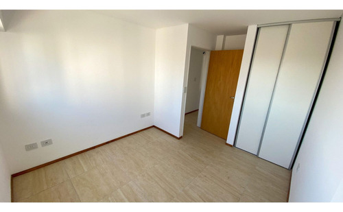 Venta Departamento 2 Dormitorios Caseros Con Cochera