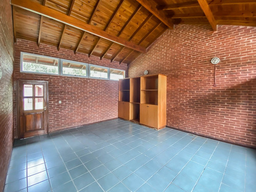 Imagen 10 de 16 de Alquiler De Casa En Dos Plantas, En Echeverria Del Lago