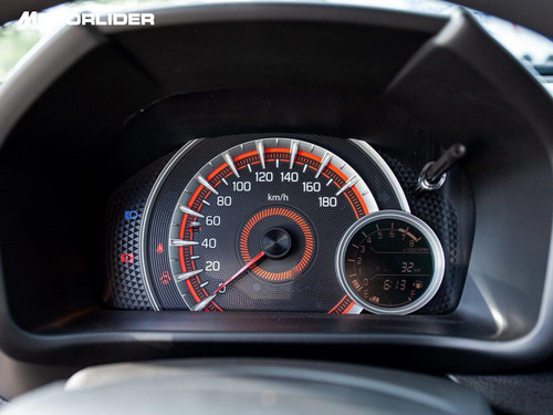 Imagen 21 de 25 de Suzuki Celerio 1.0 Gl Extra Full | Permuta / Financia