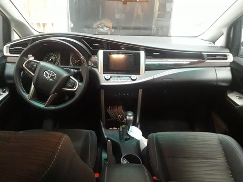 Toyota Innova Srv 2.7n At 8a / Nafta / 2019