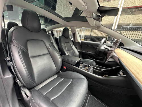 Tesla Model 3 Long Range