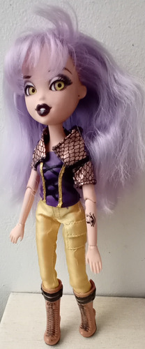 Muñeca Bratzillaz Yasmina Clairvoya (Usado)