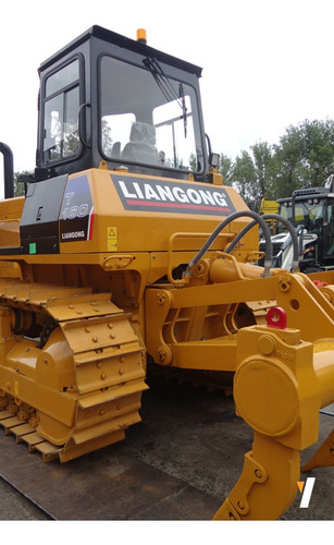 Topadora T160 Liangong Peso Operativo: 16.800 Kg