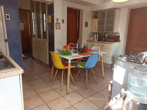 Casa Cercana A Verbo Divino Y Villa María