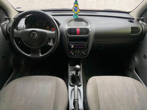 Chevrolet Corsa Hatch Maxx 1.4 8v 4p 2011