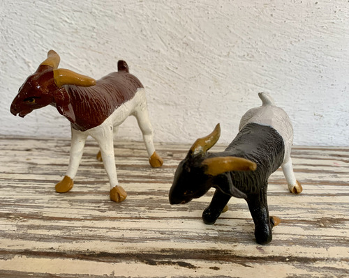 Antiguas Figuritas De Chivos Barro (Usado)