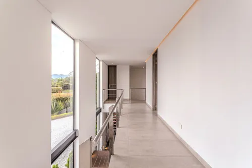 Casa En Venta En Llanogrande. Cod V14030