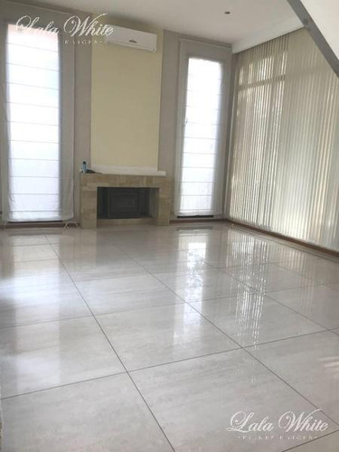 Imagen 4 de 23 de Venta - Casa En Saint Thomas Este
