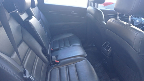 Imagen 7 de 13 de Kia Sorento 2.2 Ex