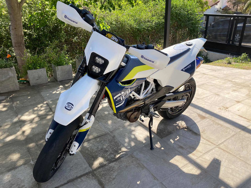 Imagen 2 de 10 de Husqvarna 701