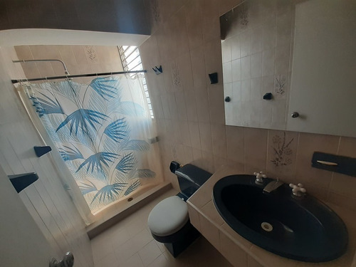 Imagen 12 de 17 de Apartamento En Venta Res. Cantarrana, Avenida Lara