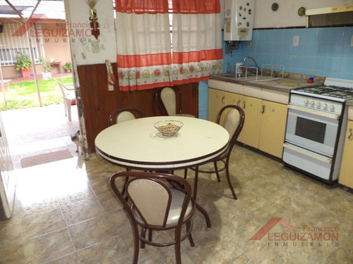 Imagen 7 de 21 de Lote Propio - 10x24 - Multifamiliar - Contruidas 2 Viviendas - Garage Pasante