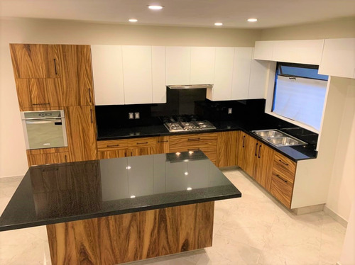 Imagen 3 de 14 de Casa En Sendas Residencial, Valle Imperial, Zapopan