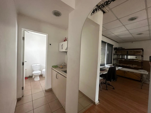 Uso Comercial - 5p,4b - 252m2 Utiles- Barrio Italia