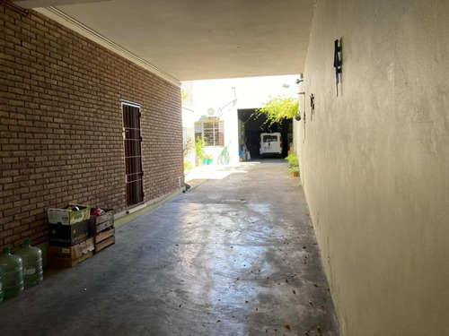 Imagen 22 de 26 de Importante Casa En Dos Plantas Para Vivienda, Oficinas O Pequeñas Industrias