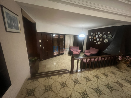 Chalet De 6 Amb. Desarrollado En 3 Niveles - Zona Punta Mogotes