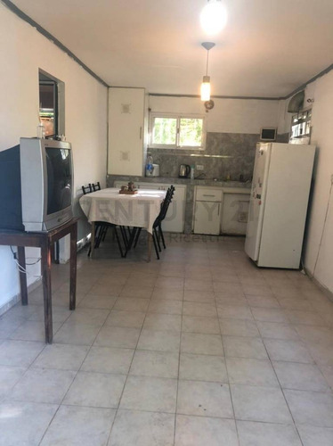 Imagen 19 de 20 de 631 E/ 13 Y 14. Casa Quinta En Venta En Sicardi. Condominio Los Fresnos
