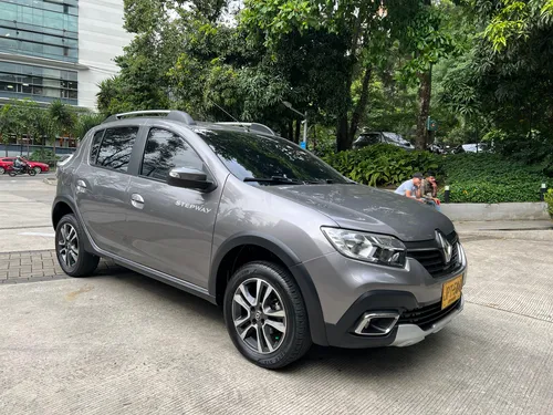 Renault Stepway 1.6 Intense Automática