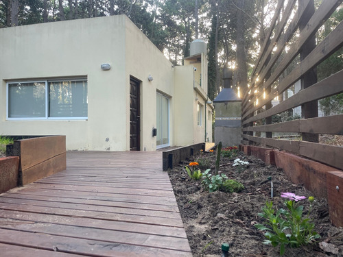 Casa A Estrenar Mar Azul En Medio Del Bosqu , 4/5 Personas .