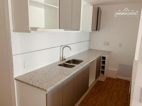 Imagen 15 de 24 de Venta De Apartamento 1 Dormitorio En Centro (montevideo) | Piso 10 | Proximo A 18 De Julio | A Estrenar