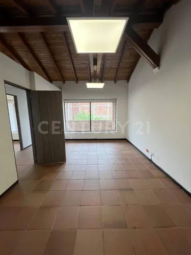 Excelente Bodega Con Oficinas