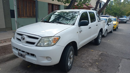 Toyota Hilux 2.5 Dx Cab Doble 4x4 (2009)