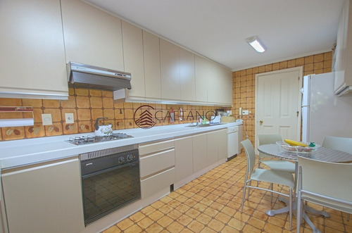 Apartamento Frente Al Puerto En Alquiler- Ref: 2563
